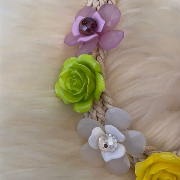 Bright BaubleBar necklace in great condition! - Picture 2 of 5